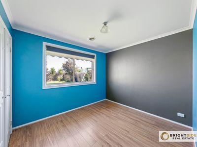 6 Nariel Place, Cranbourne West