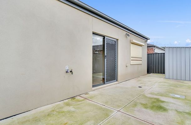 8 Gateshead Street, Craigieburn