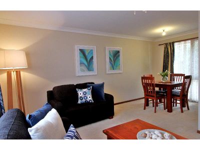 50 Springfield Crescent, Hampton Park