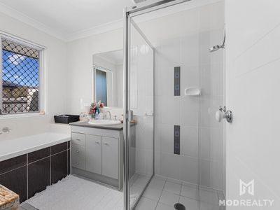 42 Baden Jones Way, North Booval