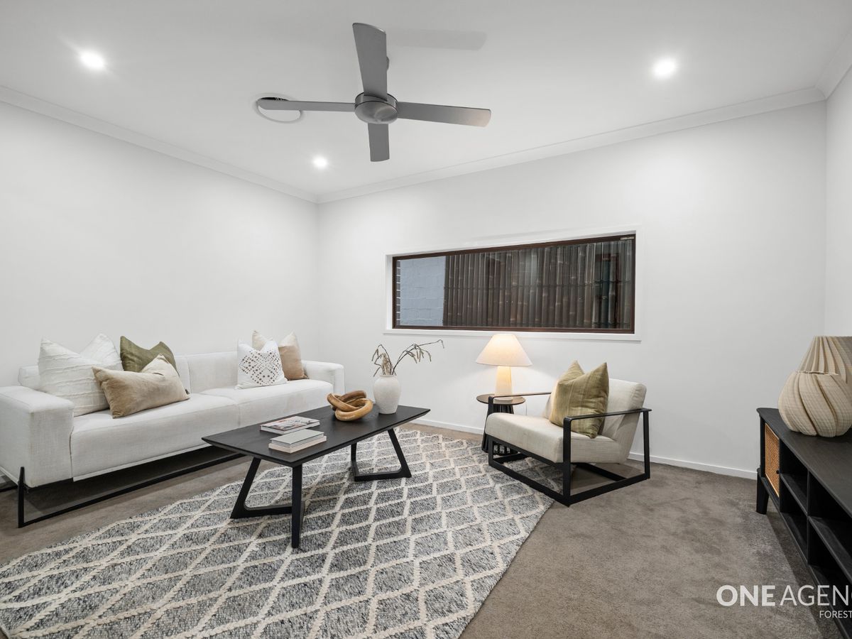 79 Calm Crescent, Springfield Lakes