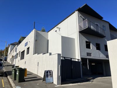 Suite 8, Level 1 / 221 Macquarie Street, Hobart