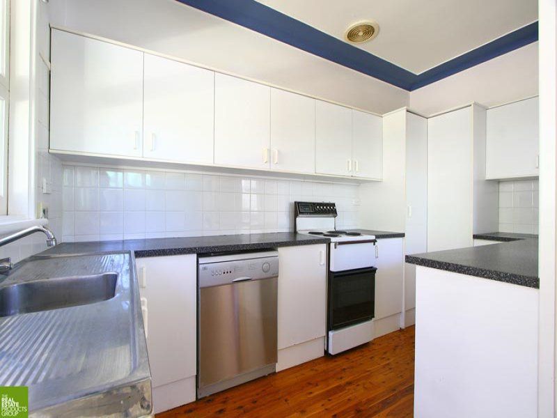 54 Risley Road, Figtree