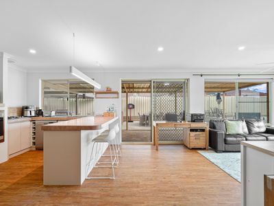 13 Kangaroo Paw Drive, Greenfields