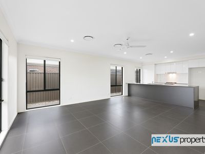 4 Duncombe Avenue, Gledswood Hills