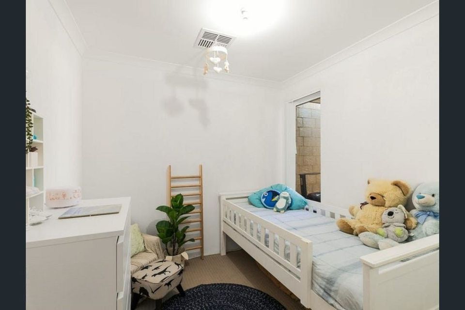 24 Nyilla Approach, Baldivis