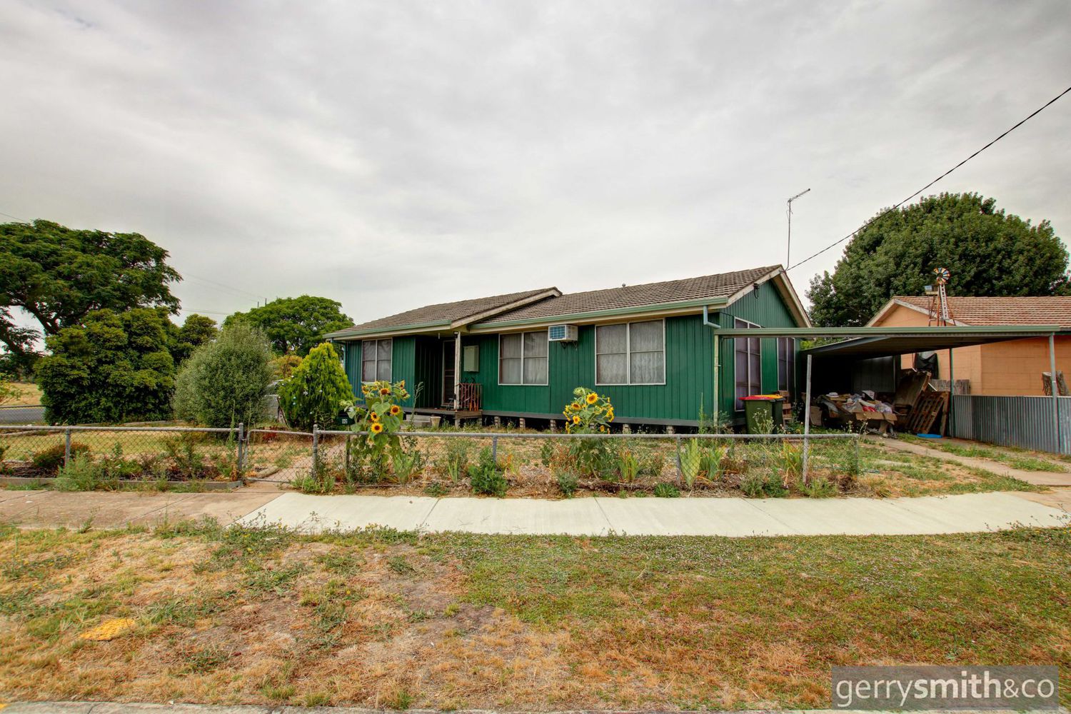 92 Albert Street, Horsham