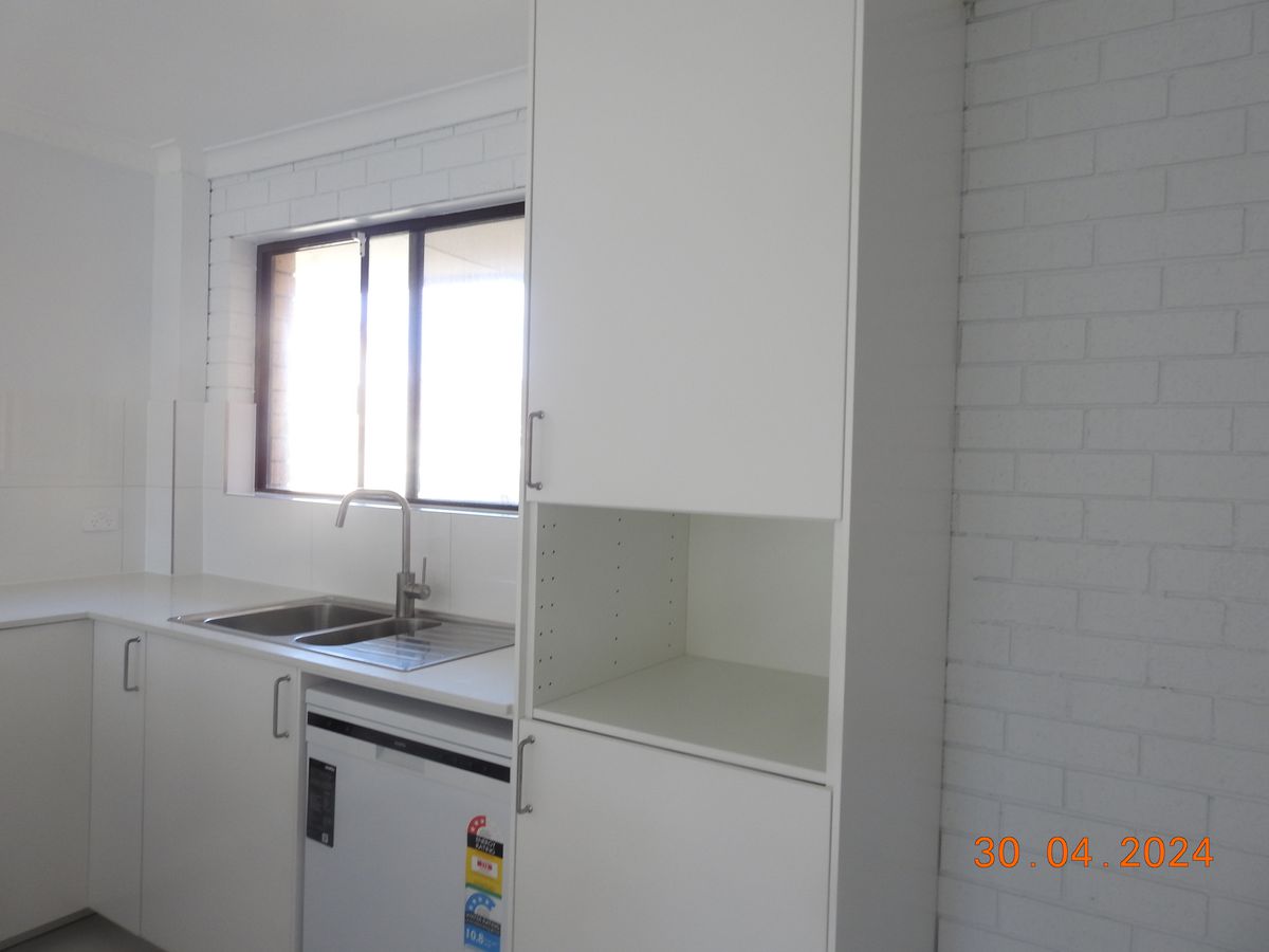 5 / 8 Angie Court, Mermaid Waters