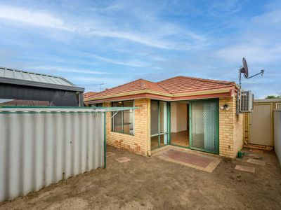 Unit 7 / 54 Gnangara Dr, Waikiki