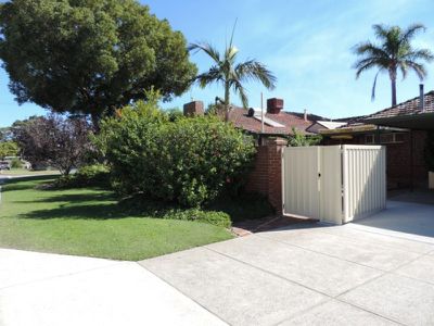 60 Lancaster Street, Dianella