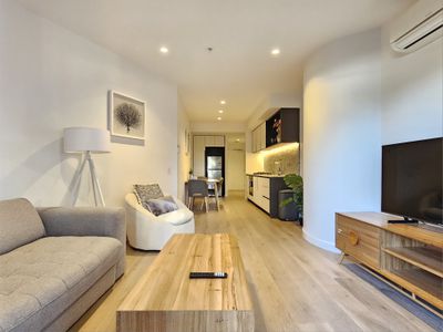 913 / 260 Spencer Street, Melbourne