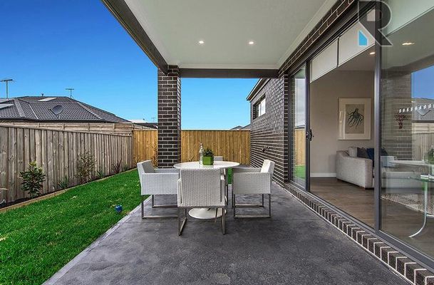 12 Montenegro Road, Greenvale