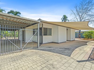 70 Dillon Circuit, Gray