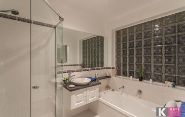 2 Sutherland Road, Beaconsfield Upper
