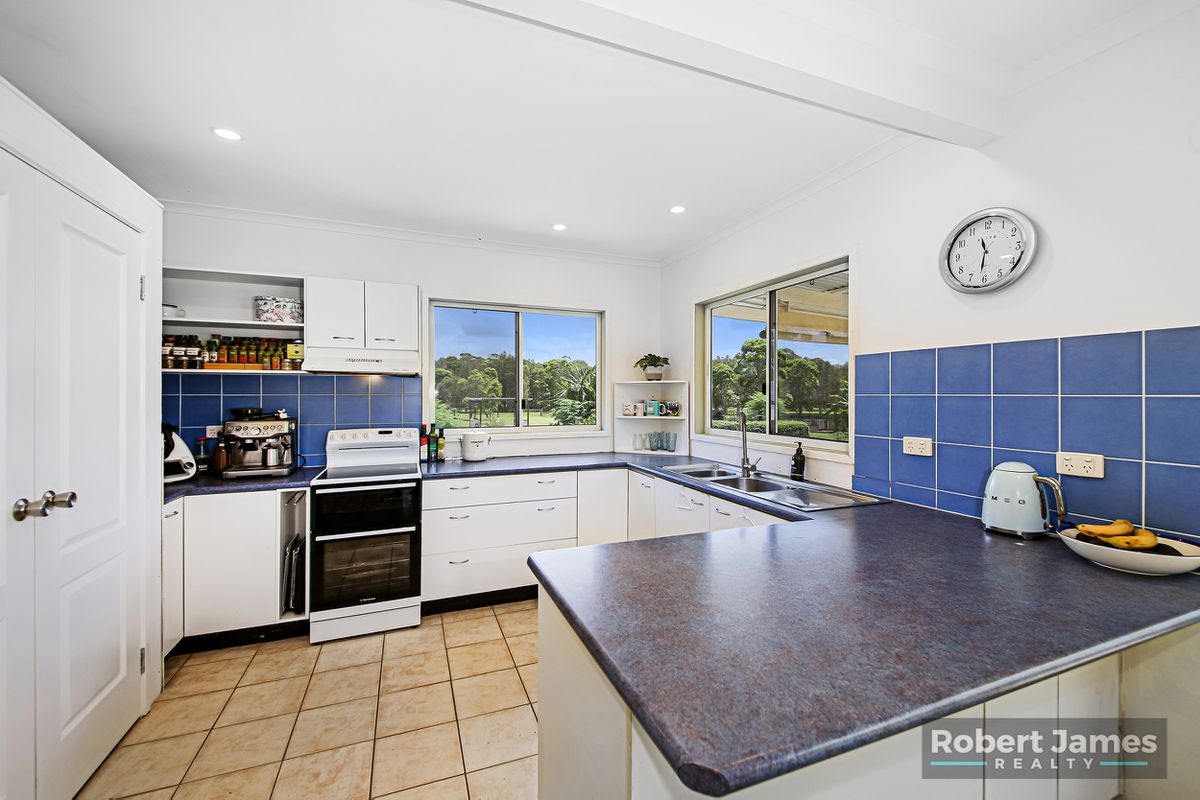 69 Green Gate Road, Cooroibah