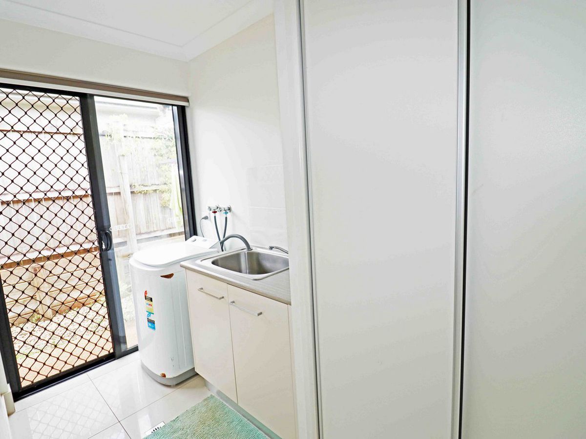 7 Robertson Close, Atherton