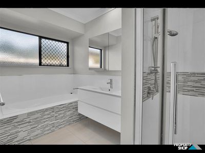 20 Homevale Ent, Mount Peter