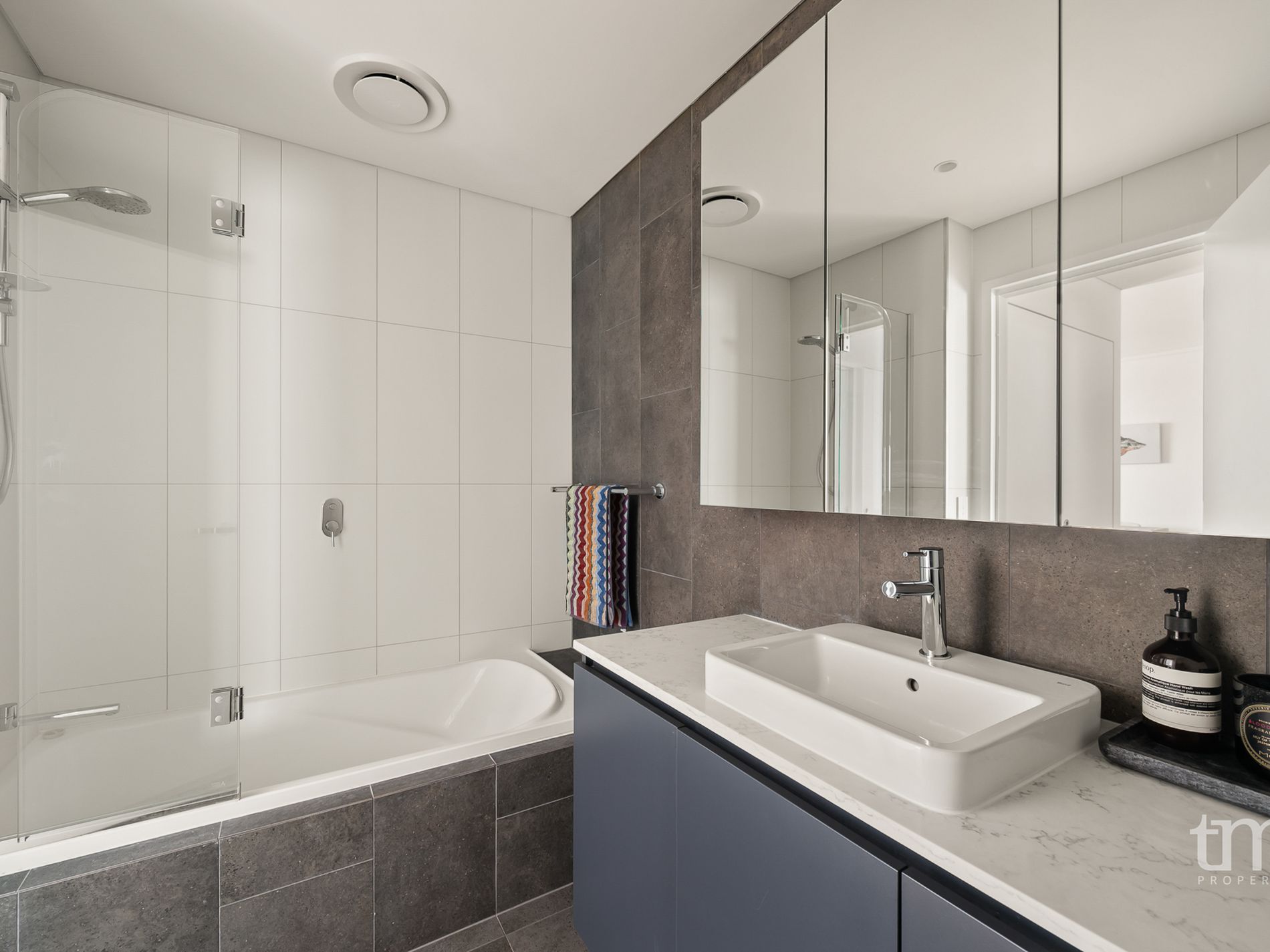 511 / 2 Thorburn Way, Shenton Park