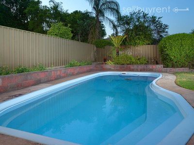 11 BEARD CRESCENT, Wodonga