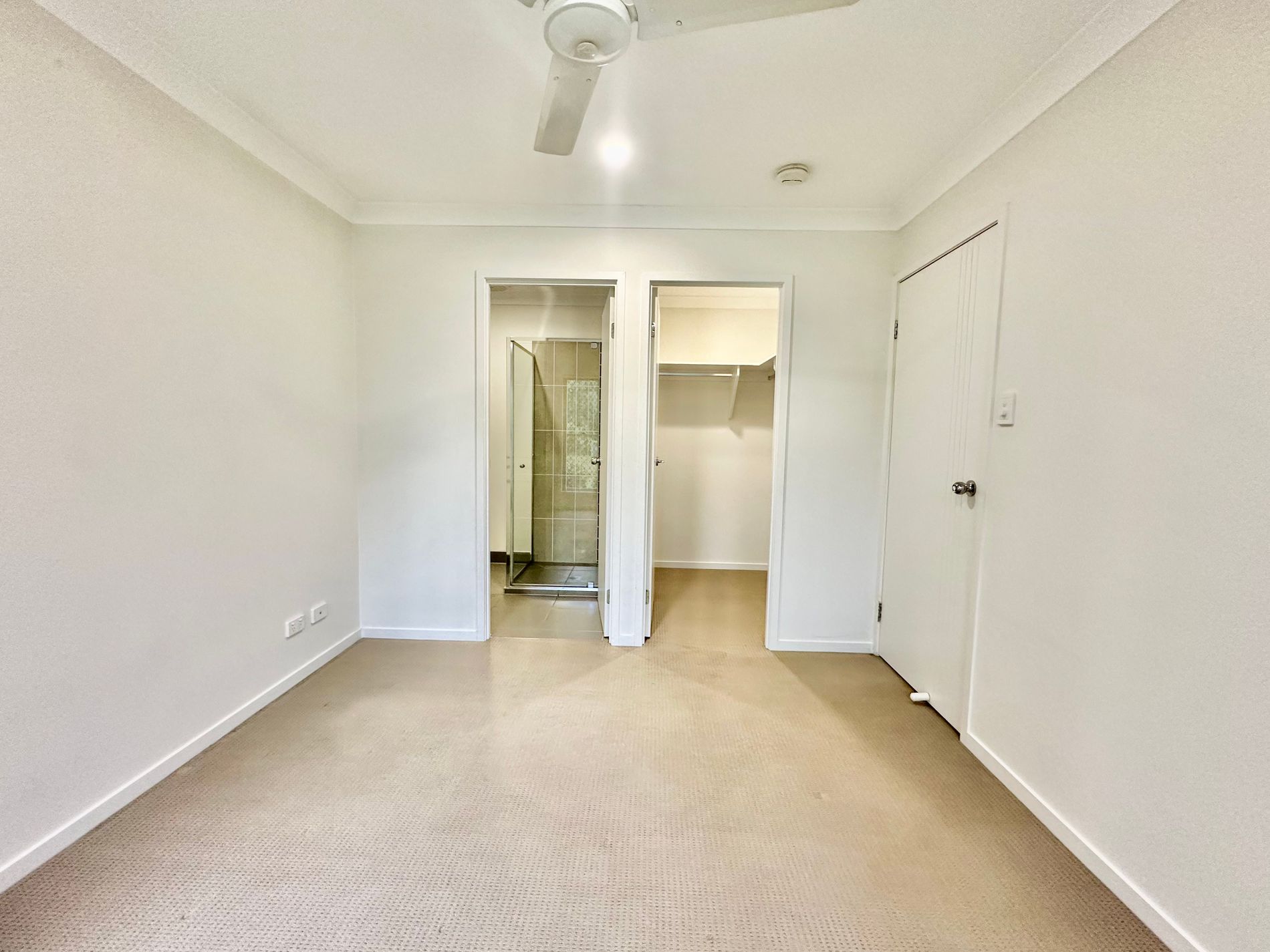 1 / 22 Berry Street, Caboolture South