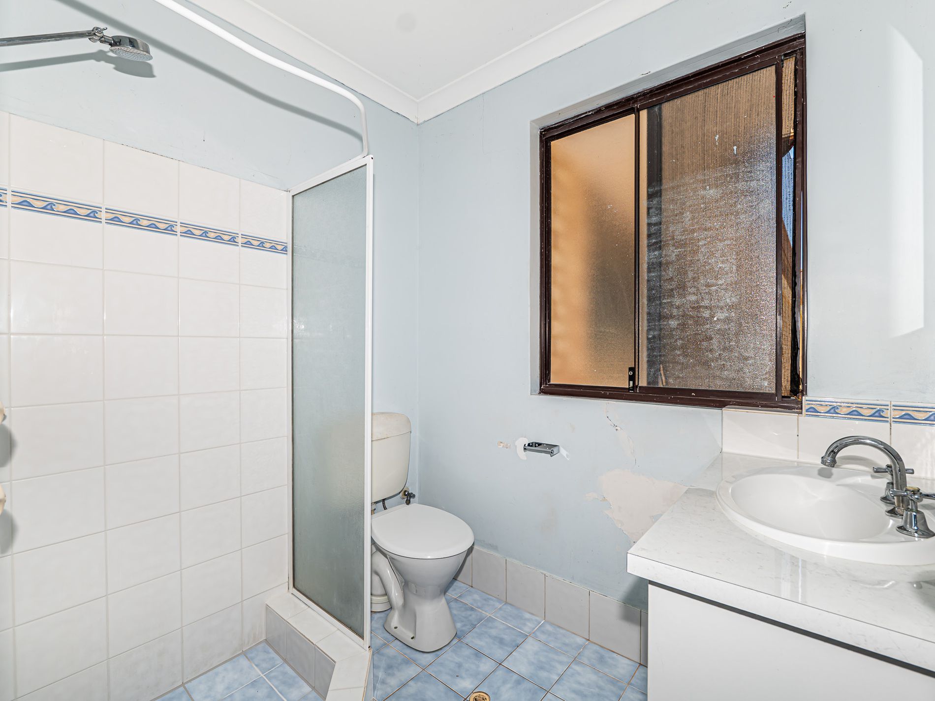 11 McNairn Cross, Leda