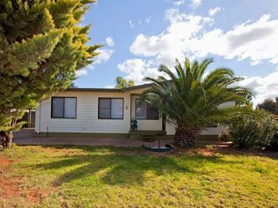 42 Cavalier Crescent, Boulder