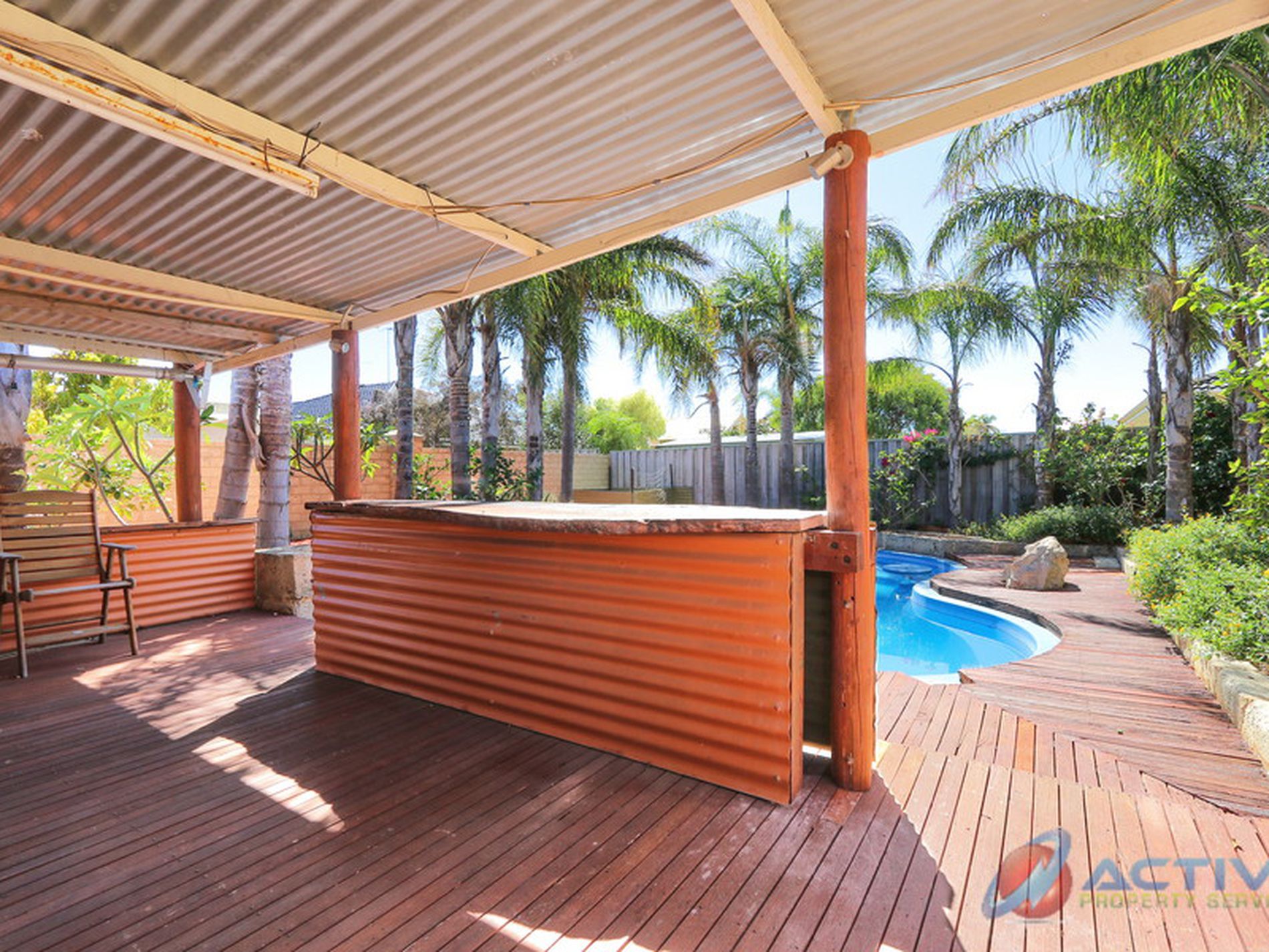 174 Peelwood Parade, Halls Head