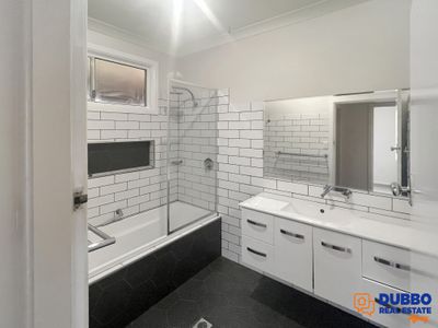 25 Crown Street, Dubbo