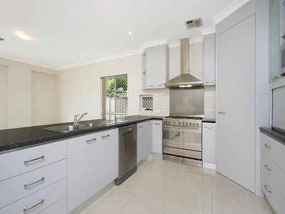 6 Gagarra Street, Eight Mile Plains