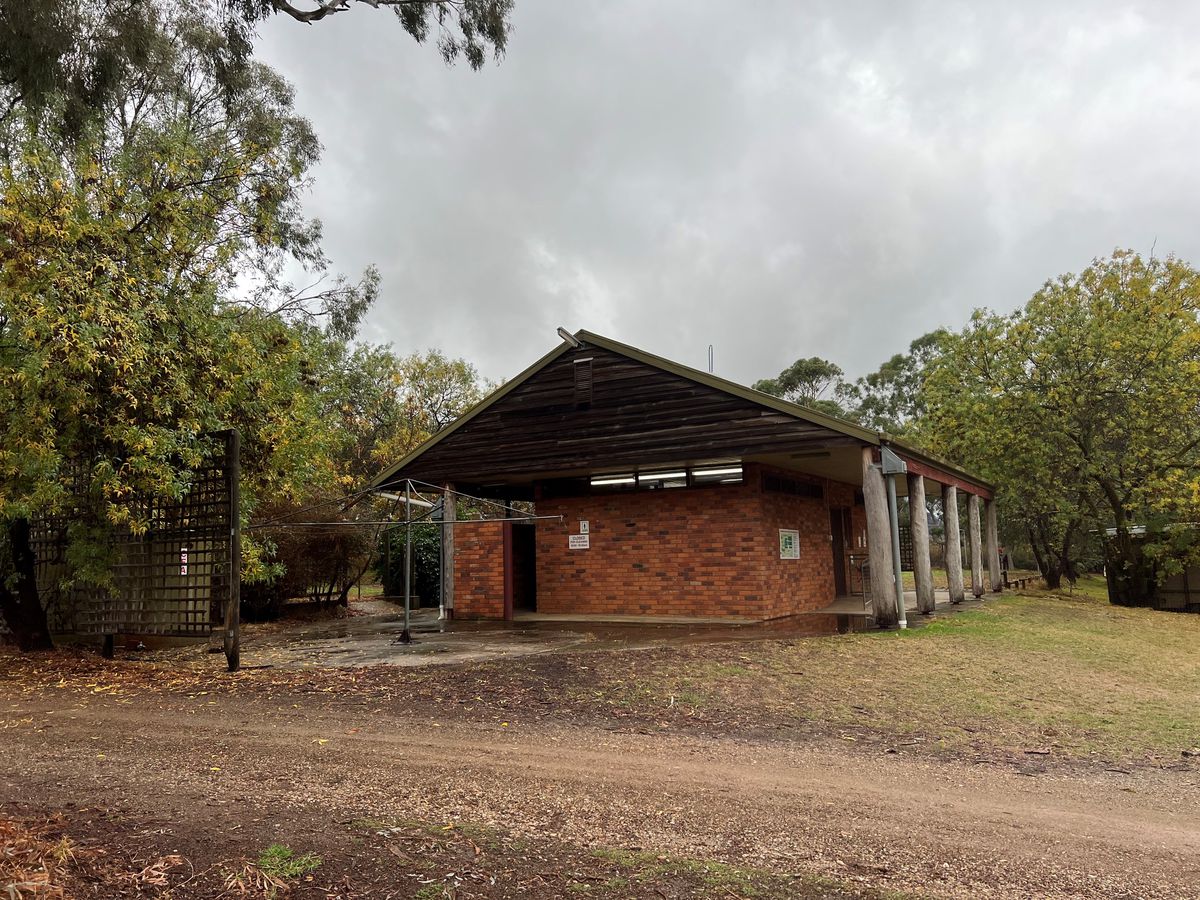 Lake Mokoan Caravan Park