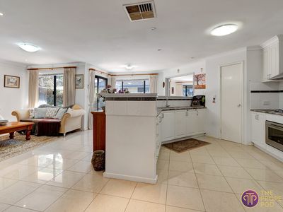 35 Winter Drive, Thornlie