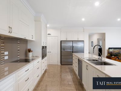 6 Alpine View, Wangaratta
