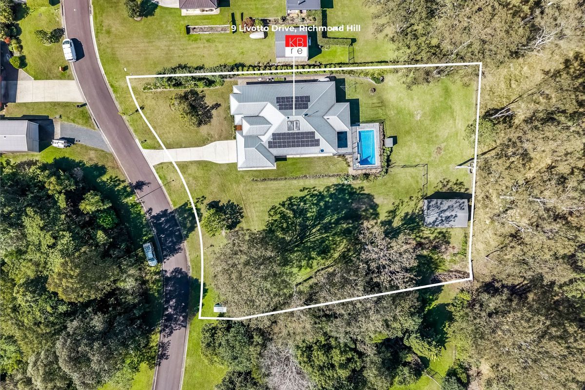 9 Livotto Drive, Richmond Hill