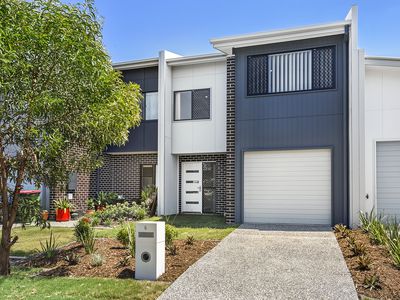 6 Gary Lane, Coomera