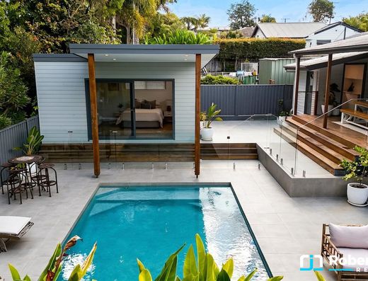 A Hidden Tewantin Gem with Space to Inspire image 26