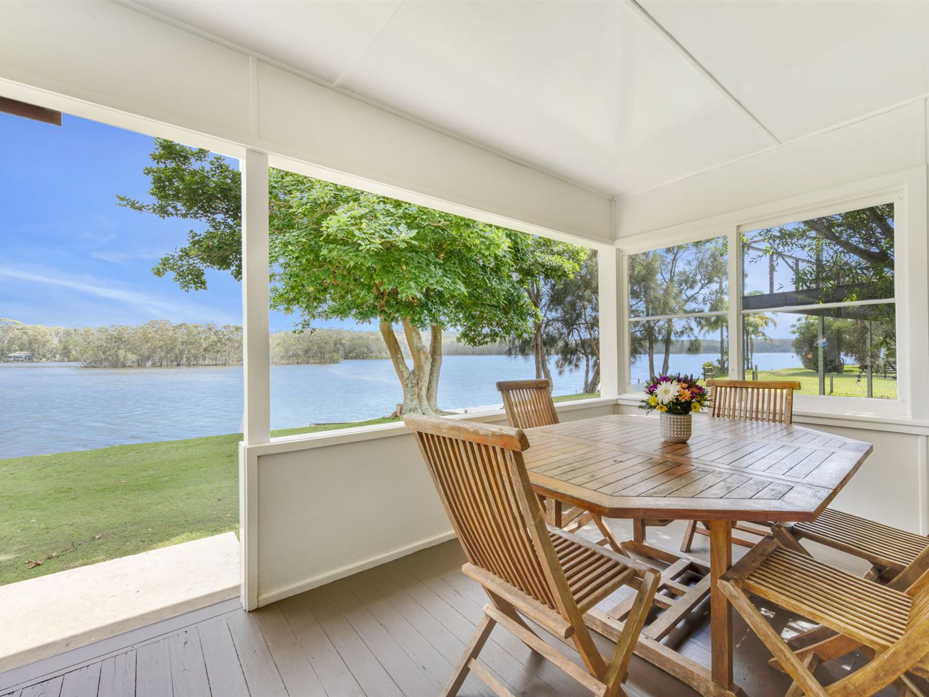 49 Carroll Avenue, Lake Conjola