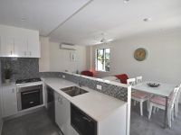 8 / 8 Priory Street, Indooroopilly