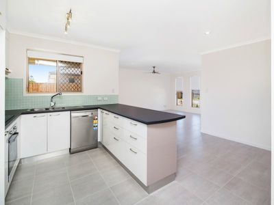 1 / 5 Jovi Court, Scarness