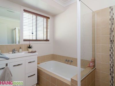 67 Lake Entrance Boulevard, Noosaville
