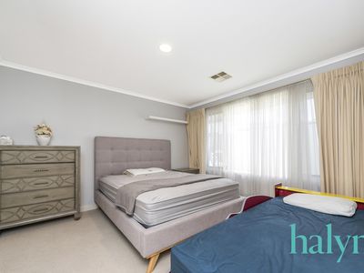 2 / 6 Bruning Road, Manning