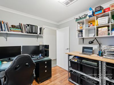 10 Gaby Way, Marangaroo