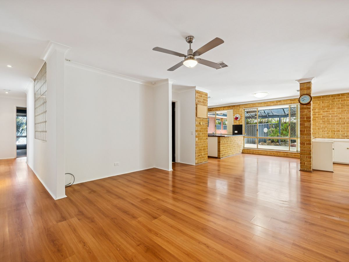 56 Camarino Drive, Woodvale