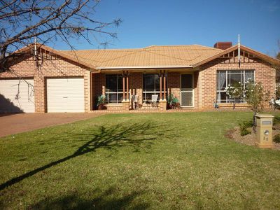 58 Twickenham Drive, Dubbo