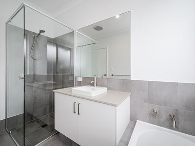 4 Malurus Way, Wellard