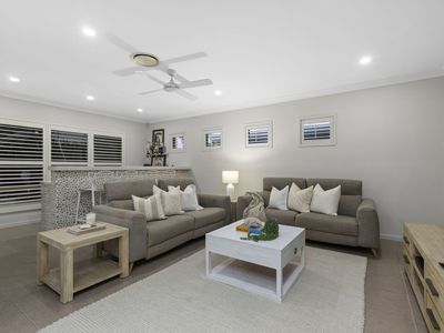 6 Brush Box Place, Wakerley