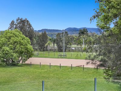 19  Nyoka Court, Elanora