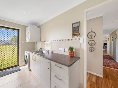 77 Katebridge Drive , Mount Archer