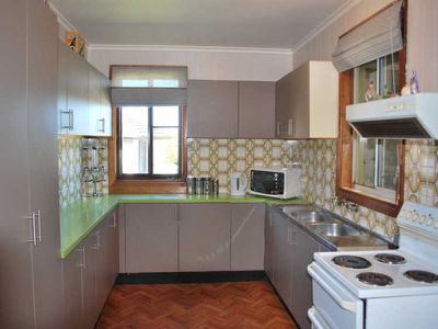 3 Elouera Street, Lake Illawarra