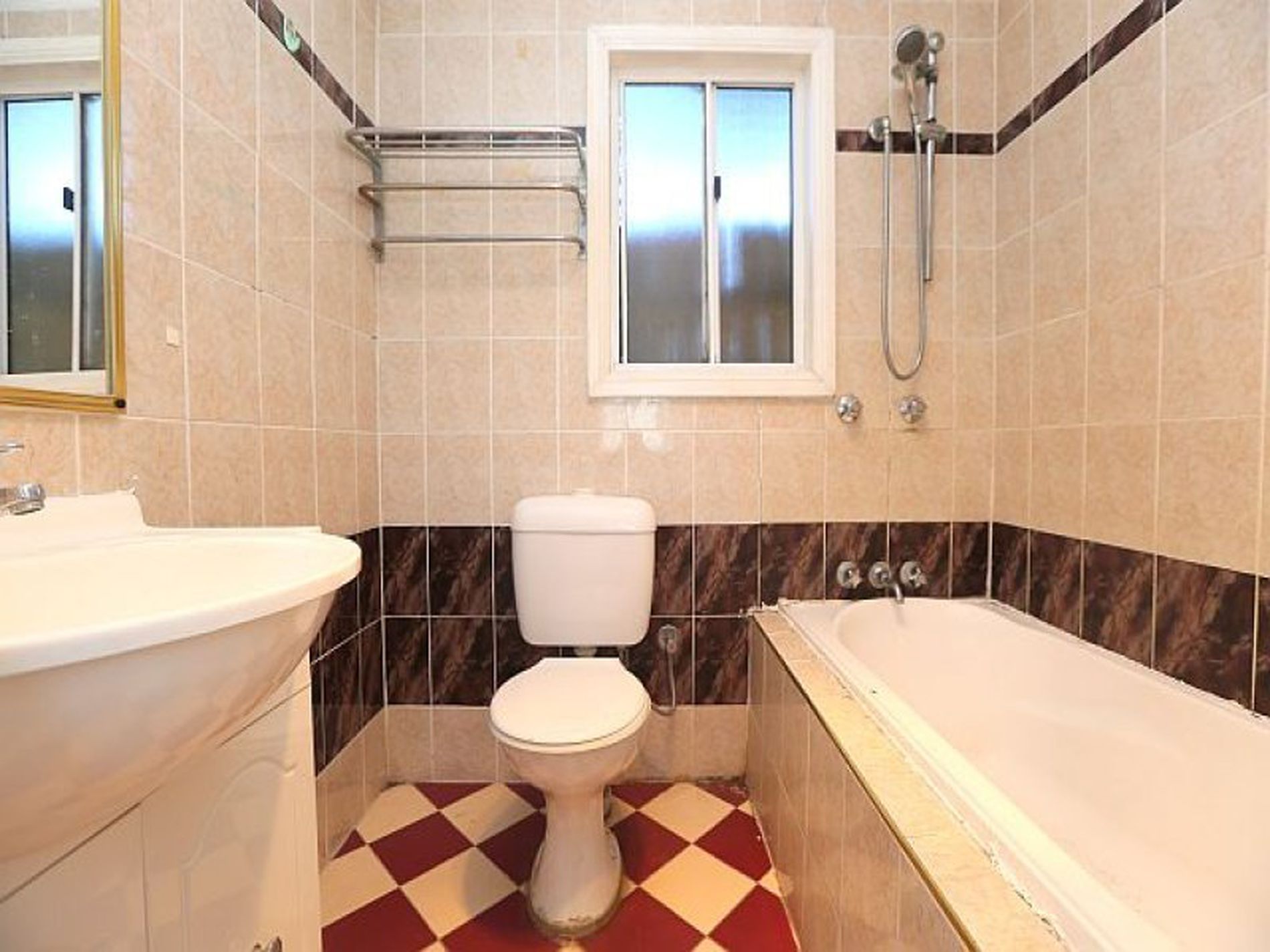 4 The Boulevarde, Yagoona