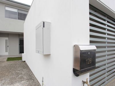 126 Cooper Crescent, Rochedale